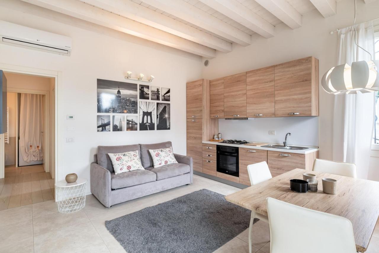 Corte Cappuccina 14 Elegant Apt Con Parcheggio! Pádua Exterior foto