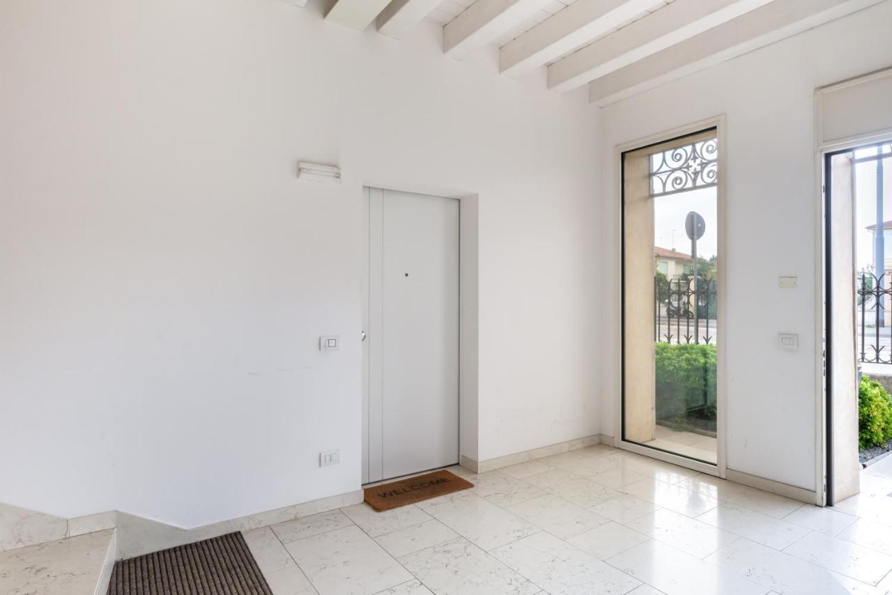 Corte Cappuccina 14 Elegant Apt Con Parcheggio! Pádua Exterior foto